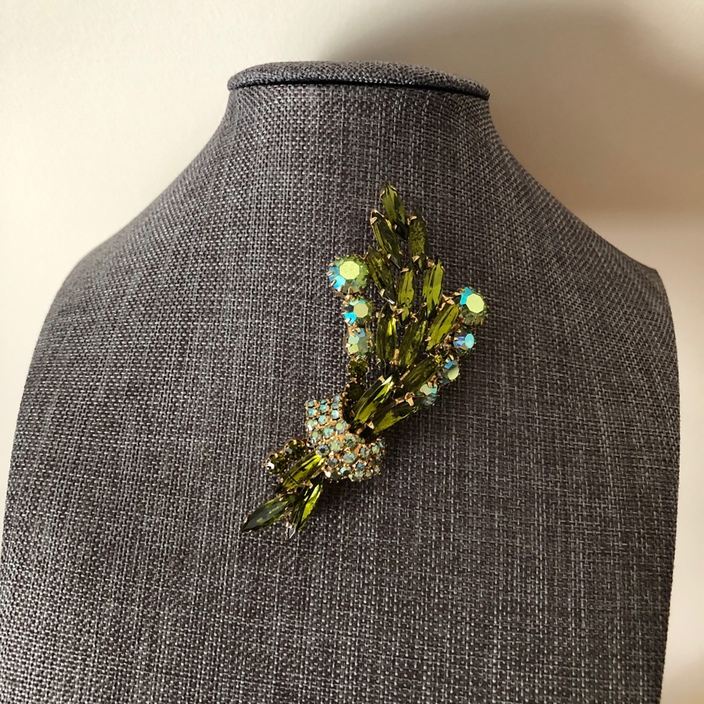 Vintage Juliana Green rhinestone brooch